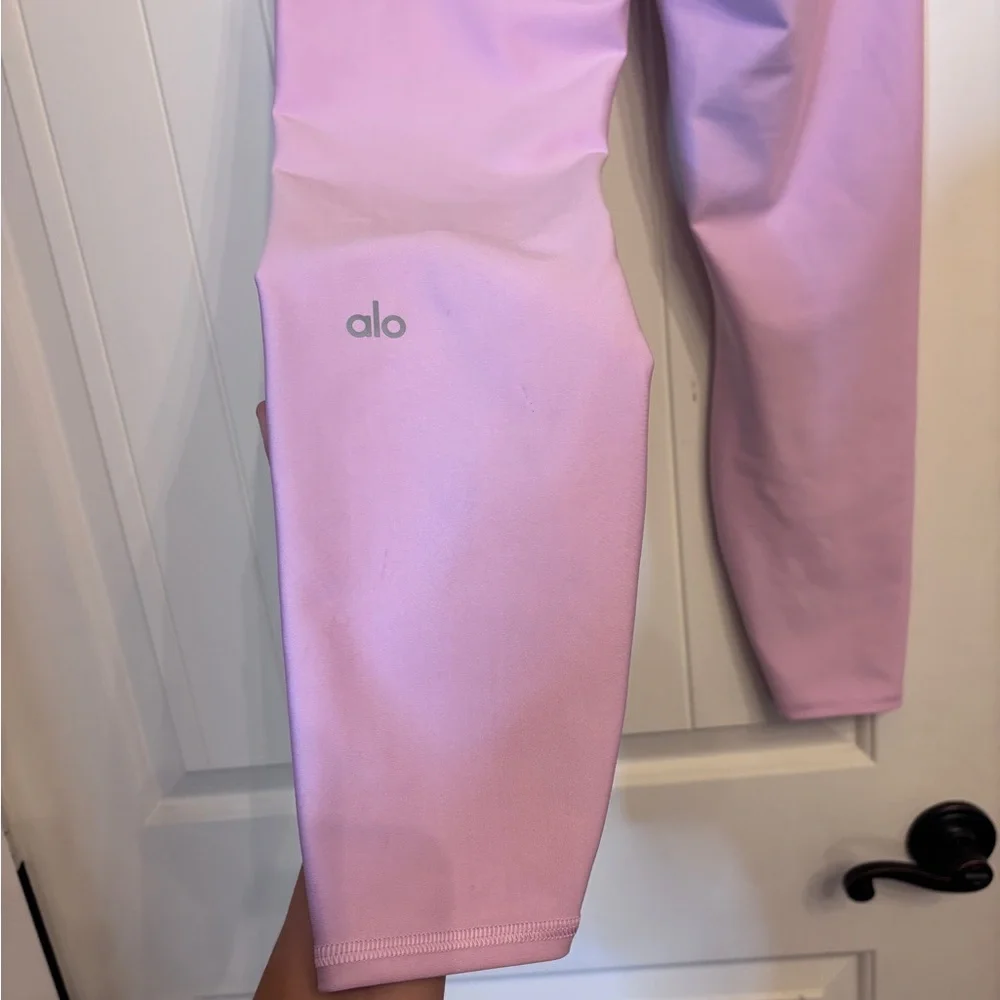 ALO Yoga SWEET PINK 7/8 Airlift Leggings - Picture 2 of 10